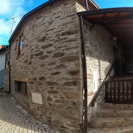 A Casa Da Aldeia # Azibo Villa Macedo de Cavaleiros