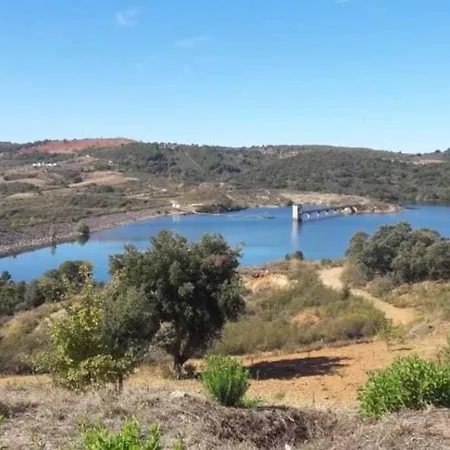 A Casa Da Aldeia # Azibo Villa Macedo de Cavaleiros